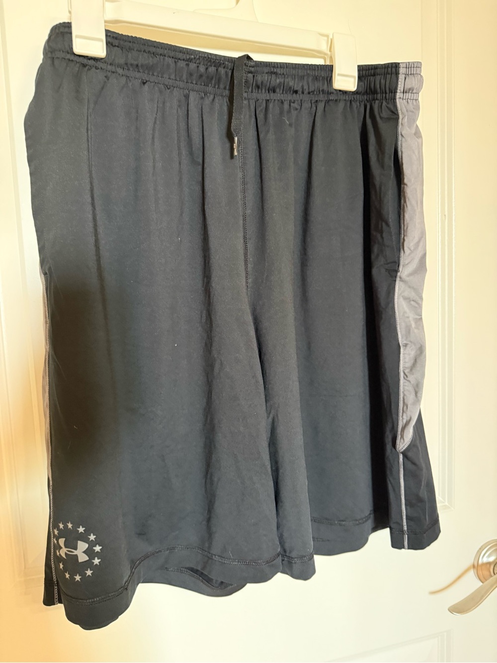 Under Armour Black Skater Athletic Skirt with Gray Side Panel